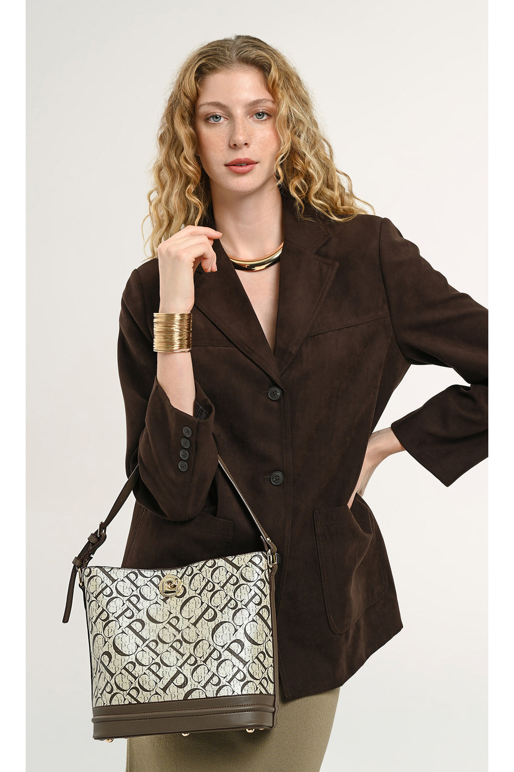 Monogram Altın Kadın Omuz Çantası 05PO25Y2511